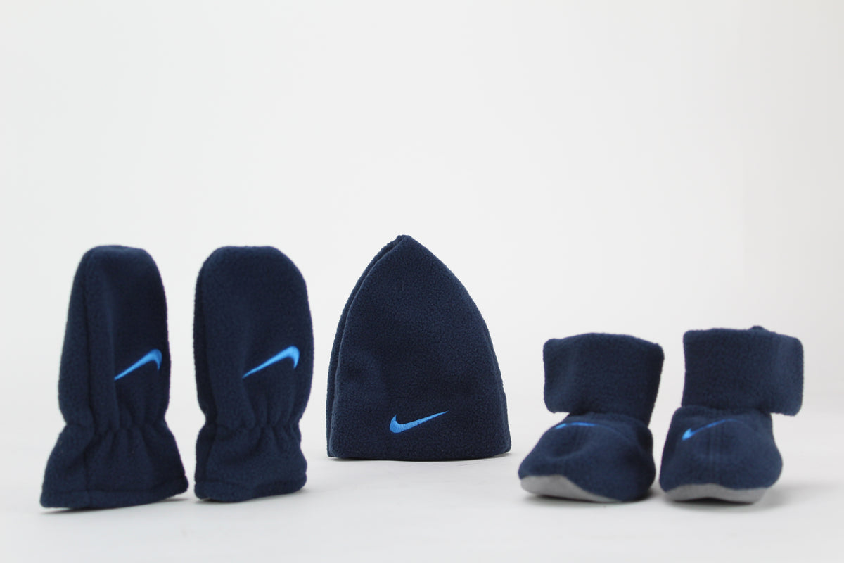 Nike Little kids Baby 3 Piece Winter Set Blue Fleece Hat, Socks & Mittens Set