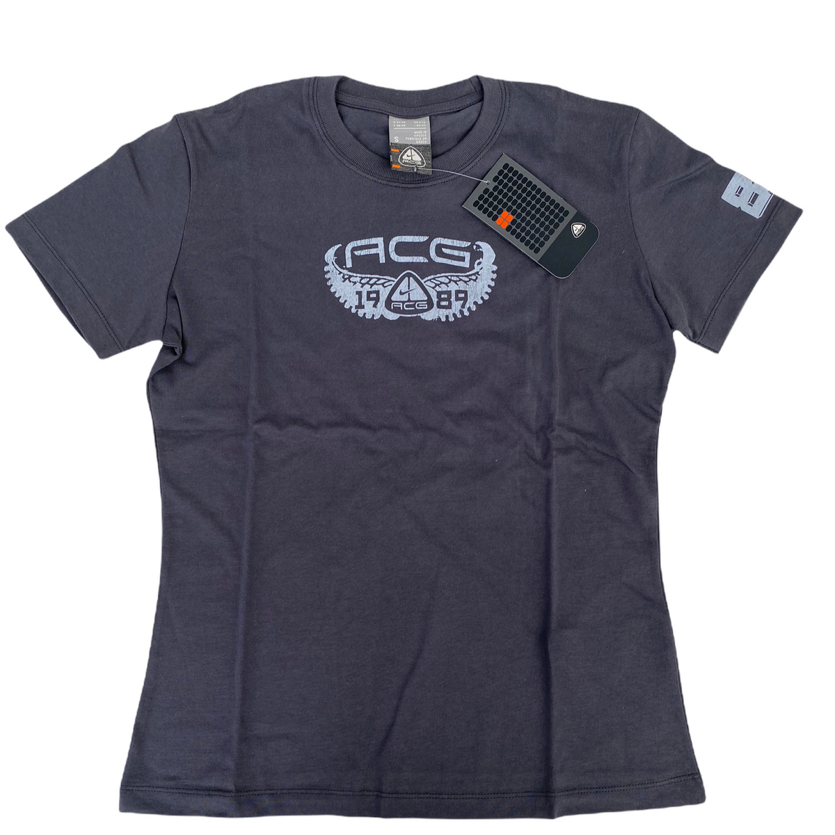 NIKE ACG WOMANS 1989 GRAPHIC T-SHIRT - Not In Your Wardrobe™ - [Vendor]